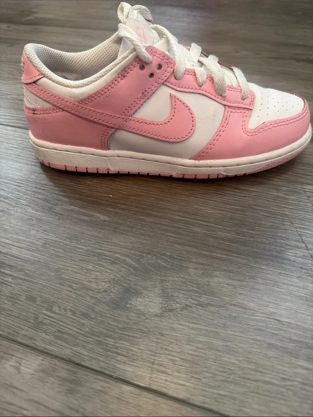 Nike Kids Pink and White Low-Top Sneakers